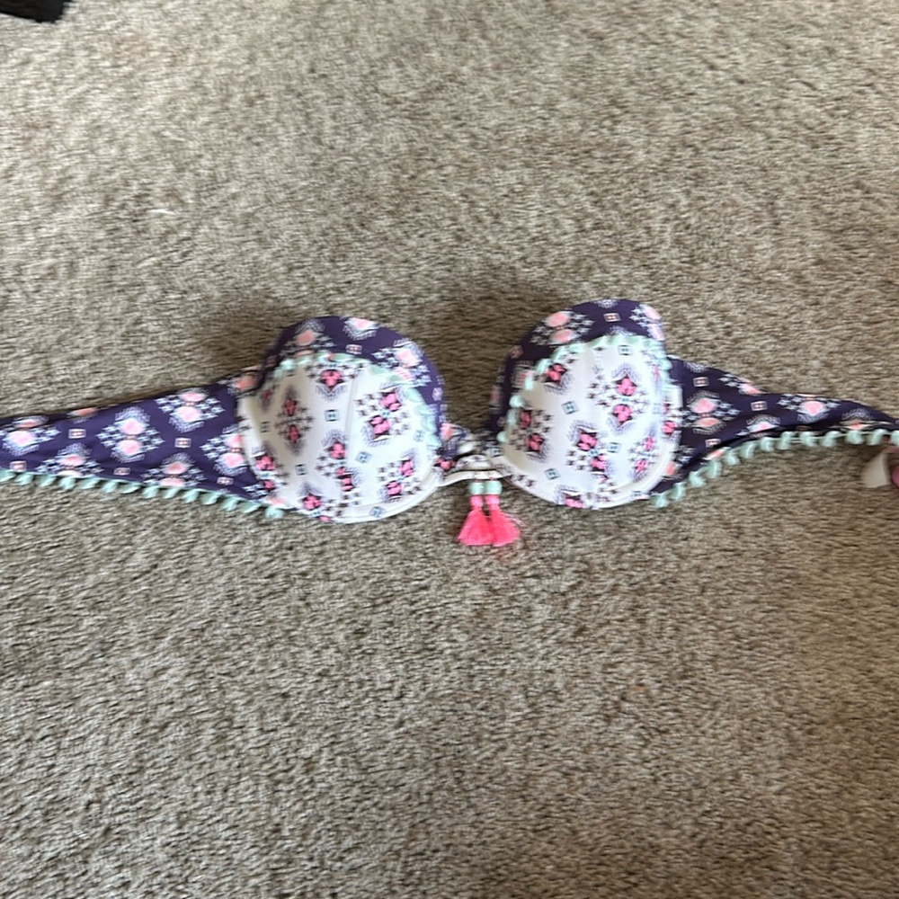 Strapless bikini top